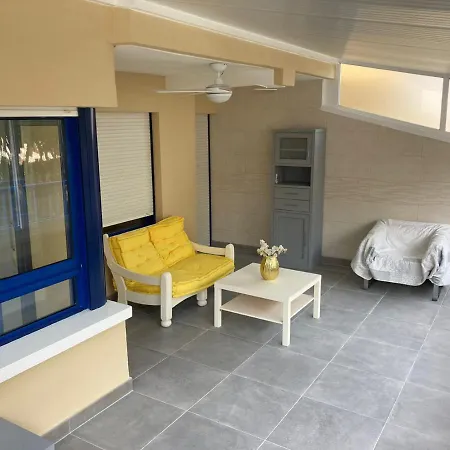 2-bedroom And Living Near